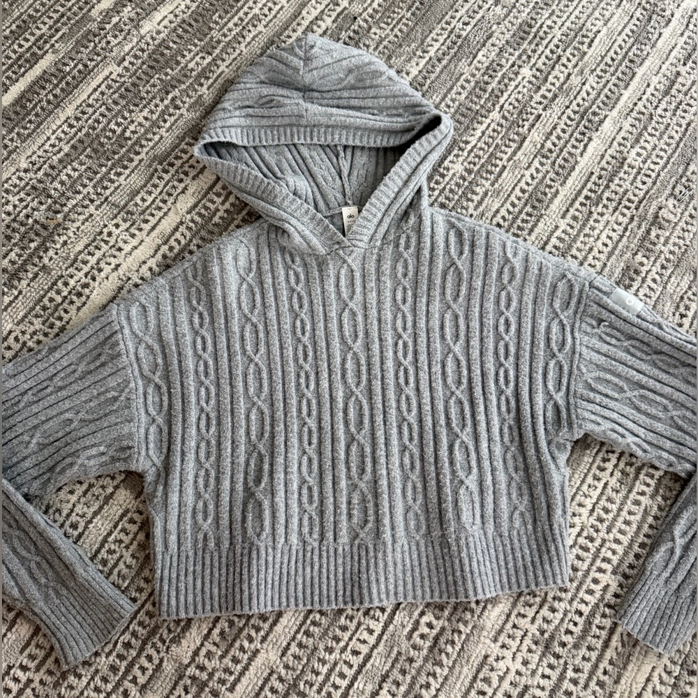 ALO Yoga Gray Cable Knit Sweater